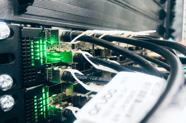 Equipamento de servidores e redes